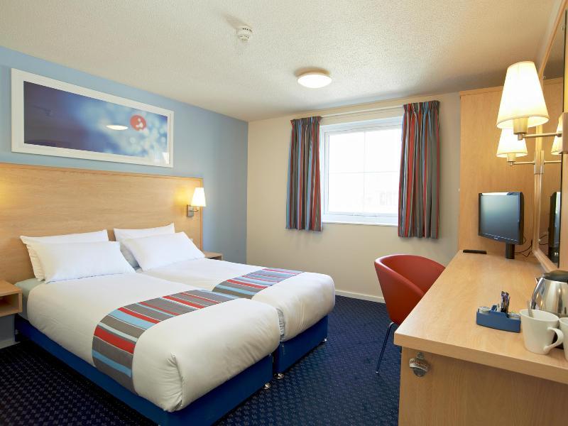 Travelodge Уиднес Экстерьер фото